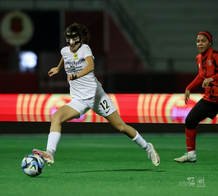 ليلى إسكندر في لقاء الرياض والاتحاد