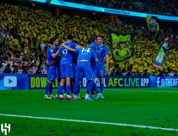 لاعبو الهلال