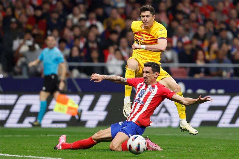 روبرت ليفاندوفسكي من مباراة أتلتيكو مدريد