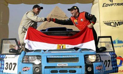 كريم الزناتي ( يمين )