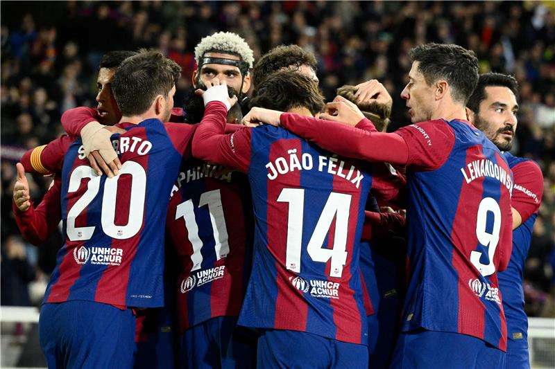 لاعبو برشلونة