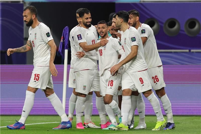 لاعبو منتخب إيران
