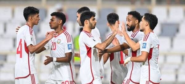 فرحة لاعبي الإمارات