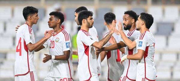 فرحة لاعبي الإمارات