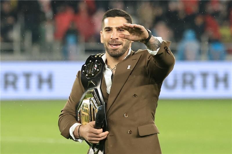 إيليا توبوريا