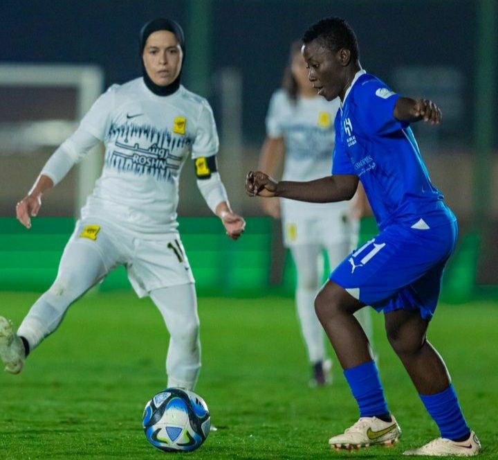 لقاء الذهاب بين الهلال والاتحاد