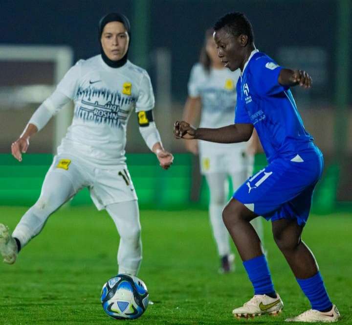 لقاء الذهاب بين الهلال والاتحاد