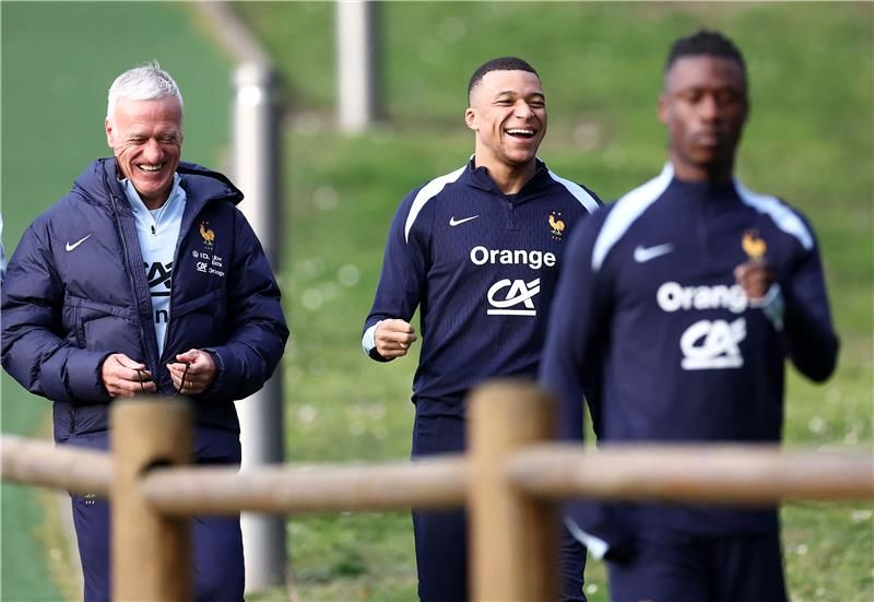 مبابي وديشامب