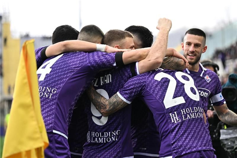 لاعبو فيورنتينا