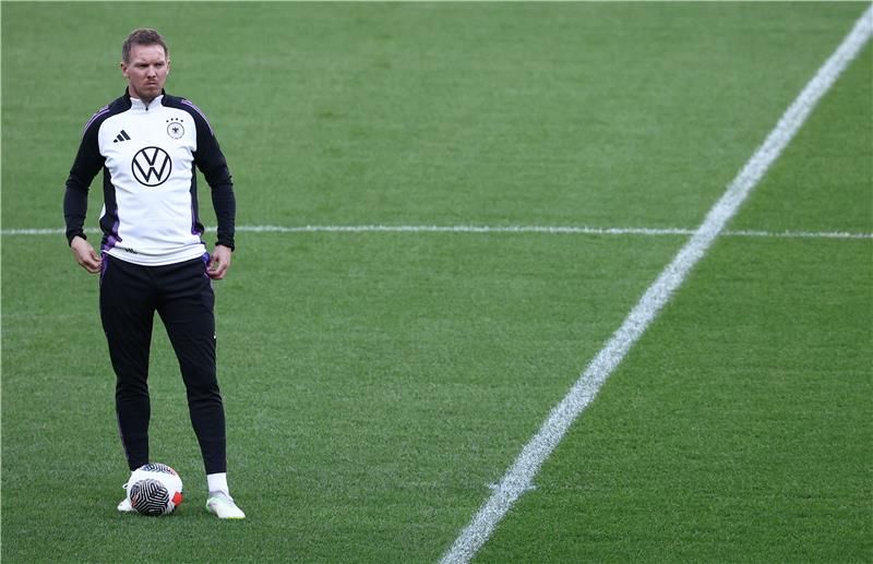 جوليان ناجلسمان