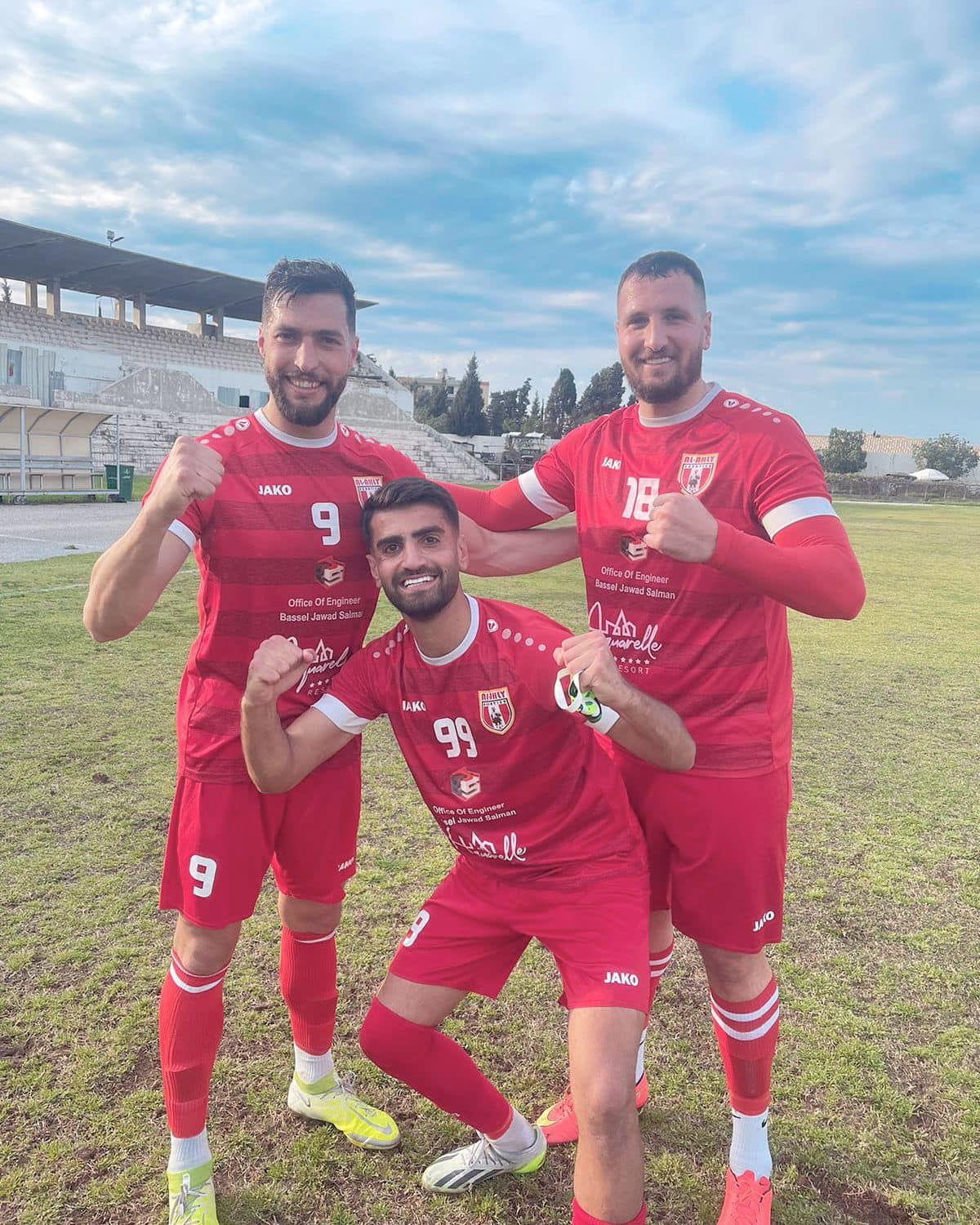 لاعبو الأهلي النبطية