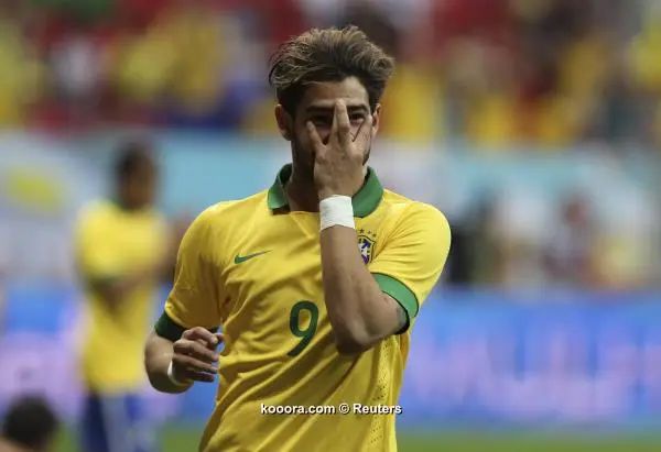 ?i=reuters%2f2013-09-07%2f2013-09-07t205510z_160982031_gm1e9980dki01_rtrmadp_3_soccer-friendly_reuters