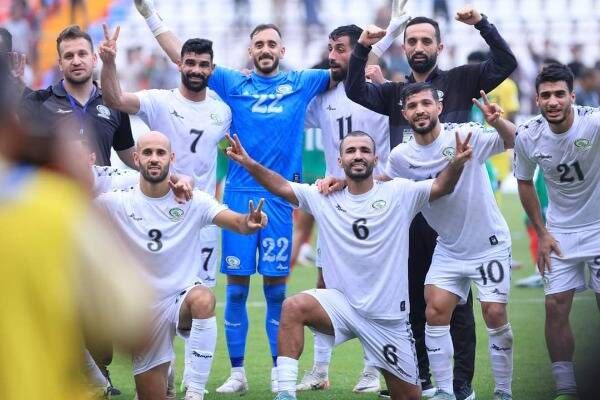 لاعبو منتخب فلسطين