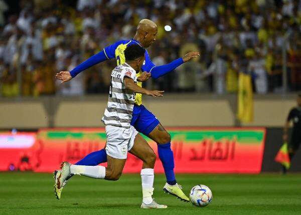 لقاء سابق بين الفريقين