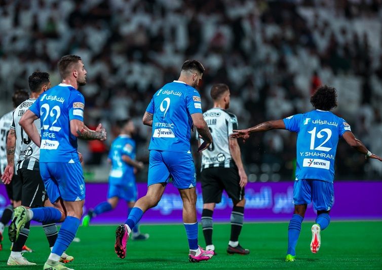 لاعبو الهلال السعودي