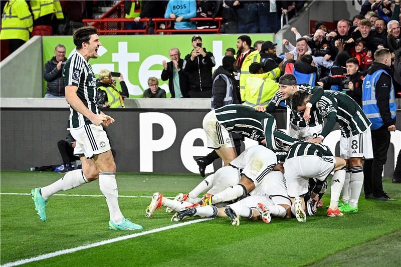 فرحة لاعبي مانشستر يونايتد