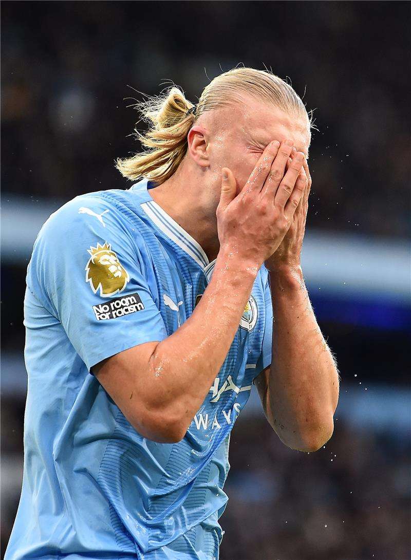 حسرة هالاند أمام آرسنال