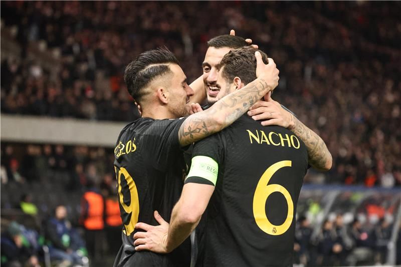 سيبايوس وناتشو وخوسيلو