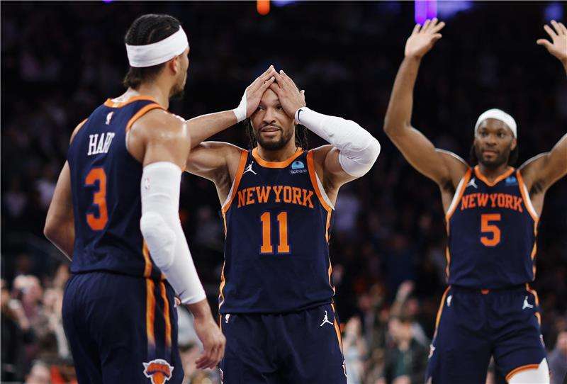 لاعبو نيويورك نيكس