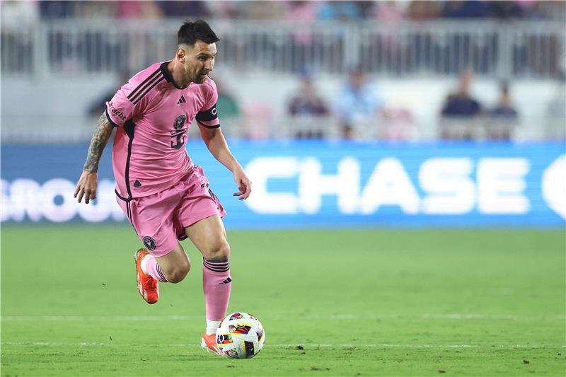 ليونيل ميسي