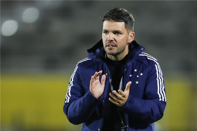 نيكولاس لاركامون