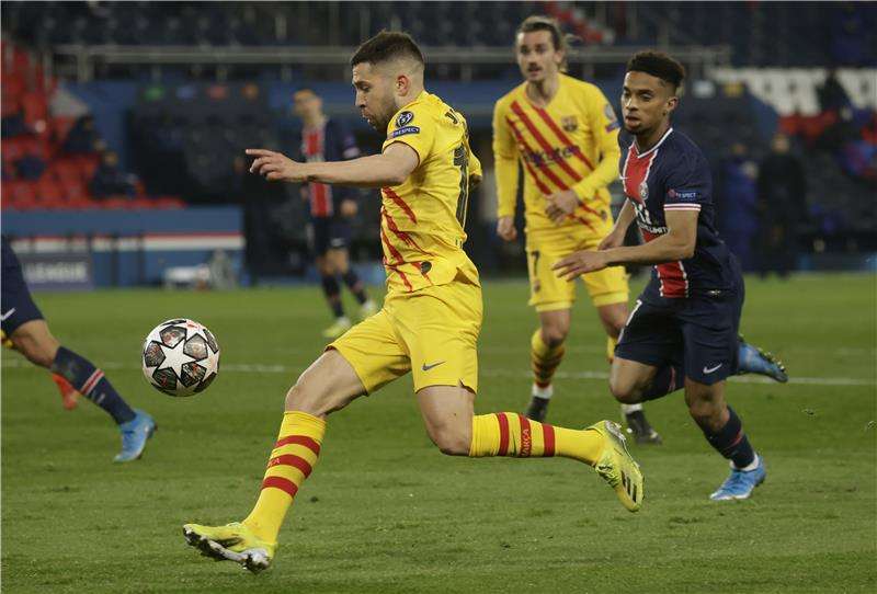 لقاء سابق بين الفريقين