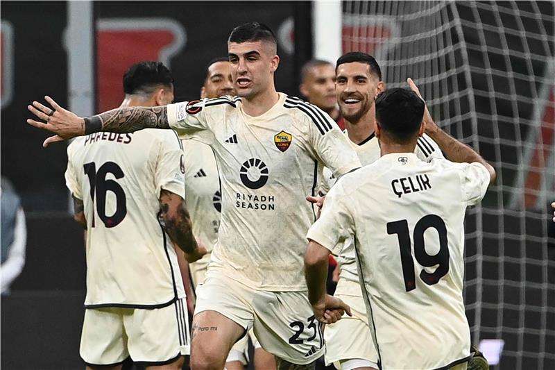 فرحة لاعبي روما