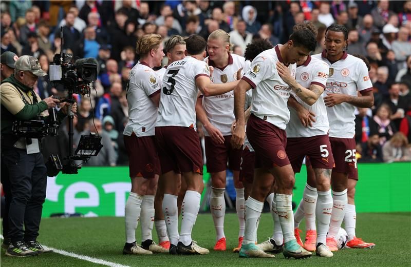 لاعبو مانشستر سيتي