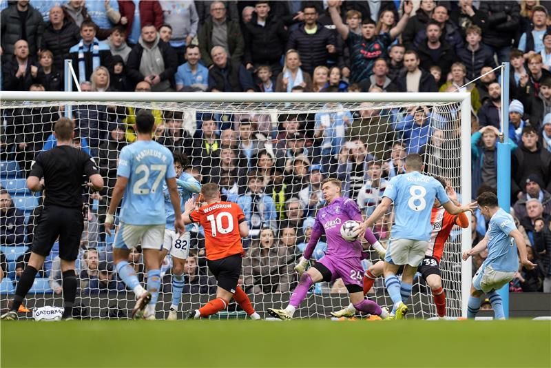 كوفاسيتش أمام لوتون