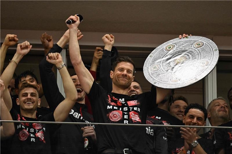 من تتويج ليفركوزن