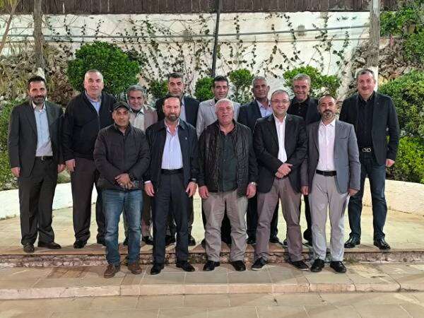 من الاجتماع