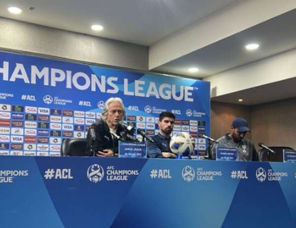 من المؤتمر الصحفي