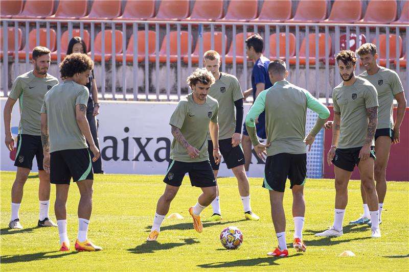 لاعبو أتلتيكو مدريد