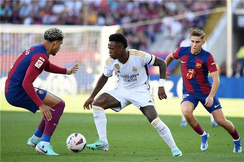 ريال مدريد وبرشلونة