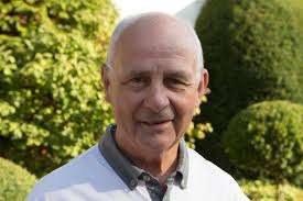 بيرند هولسنباين