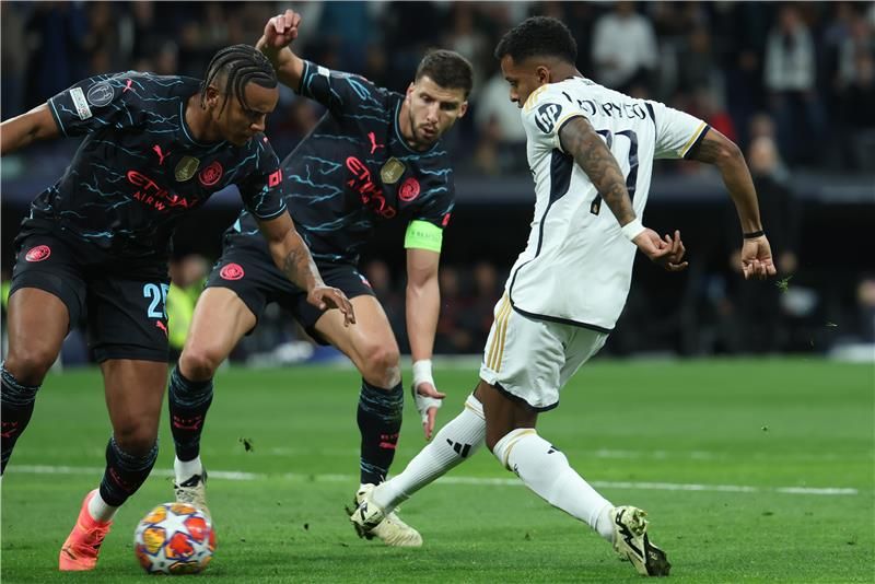 لقاء سابق بين الفريقين