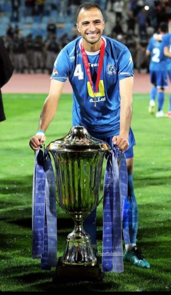 عامر أبو هضيب