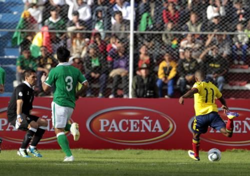 2011-10-11t212241z_01_ast11_rtridsp_3_soccer-world_reuters