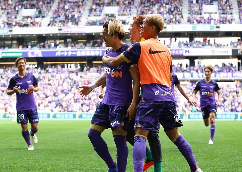 لاعبو سانفريس هيروشيما