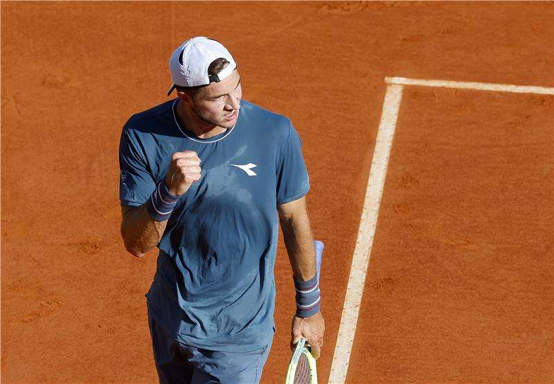 يان لينارد شتروف