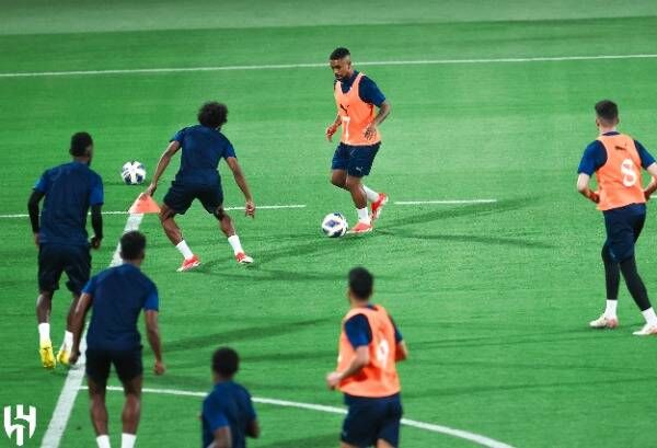 لاعبو الهلال