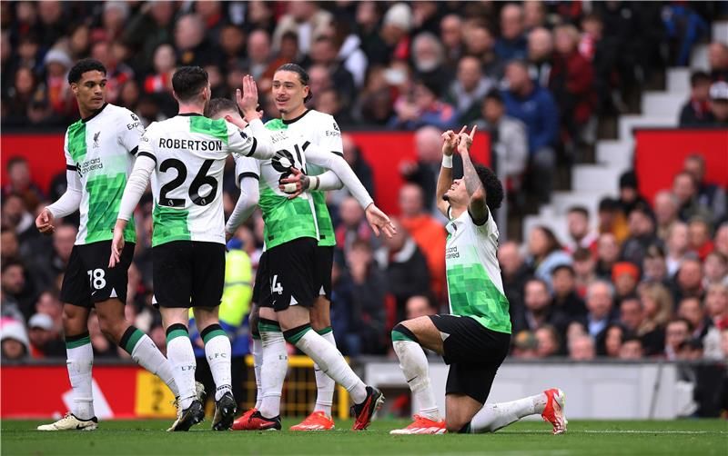 لاعبو ليفربول