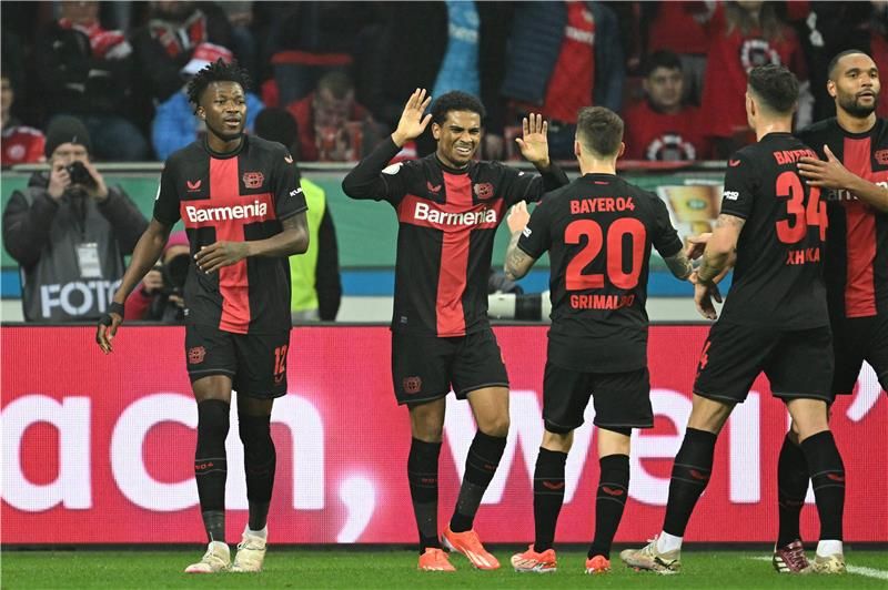 لاعبو باير ليفركوزن