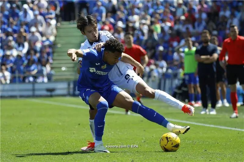 ?i=epa%2fsoccer%2f2024-04%2f2024-04-21%2f2024-04-21-11292025_epa