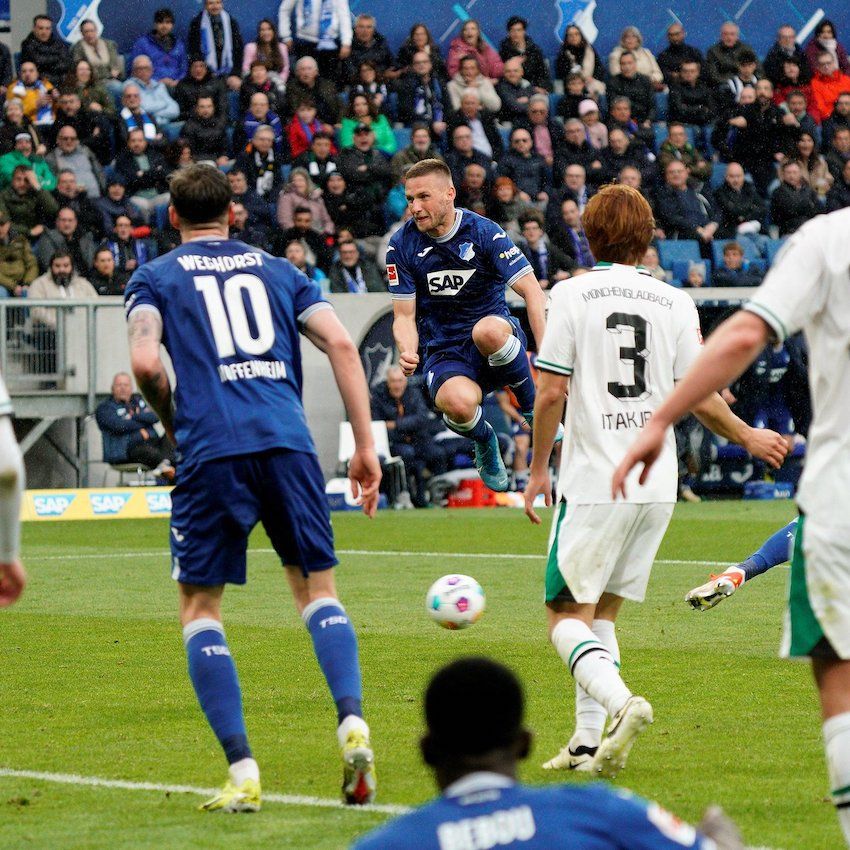 من منافسات البطولة