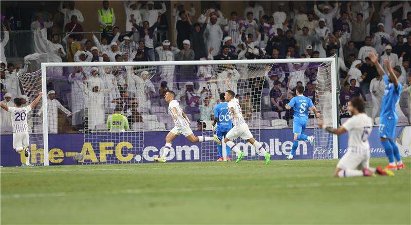 لقاء سابق بين الفريقين