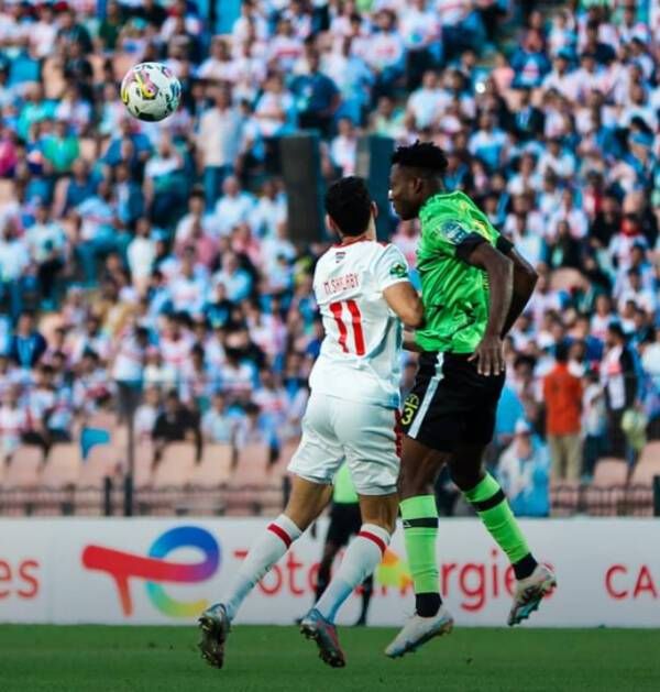 من لقاء الذهاب بين الفريقين