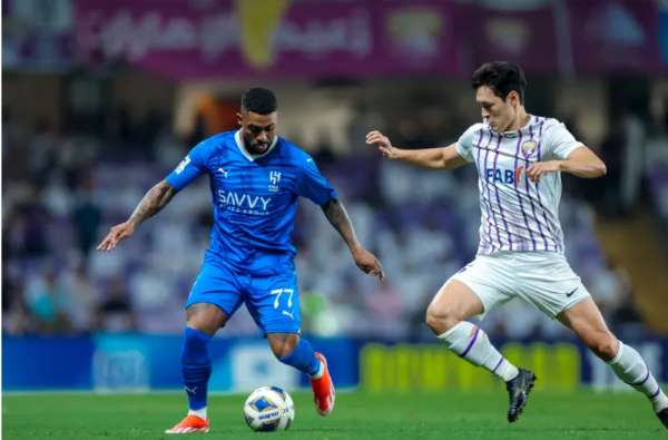 من مباراة الهلال والعين