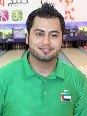 النجم الإماراتي محمود العطار