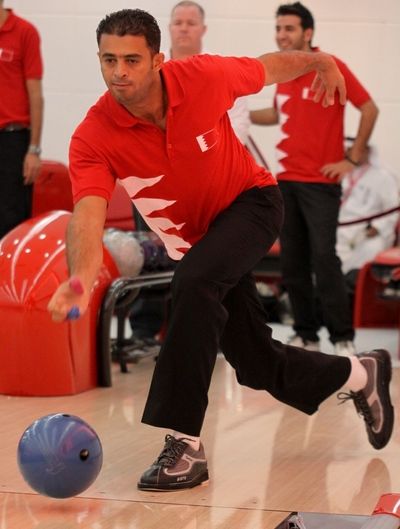 لاعب منتخب البحرين فواز عبدالله